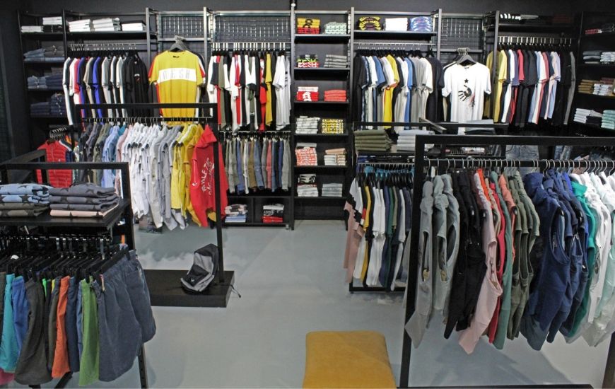 συστηματα κρεμασης ρουχων για εμπορικο μαγαζι ενδυσης