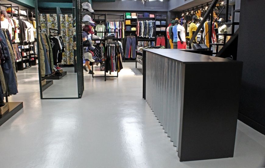 ταμειο μαγαζιου ενδυσης καθρεφτες δειγματισμου κατασκευη σχεδιασμος